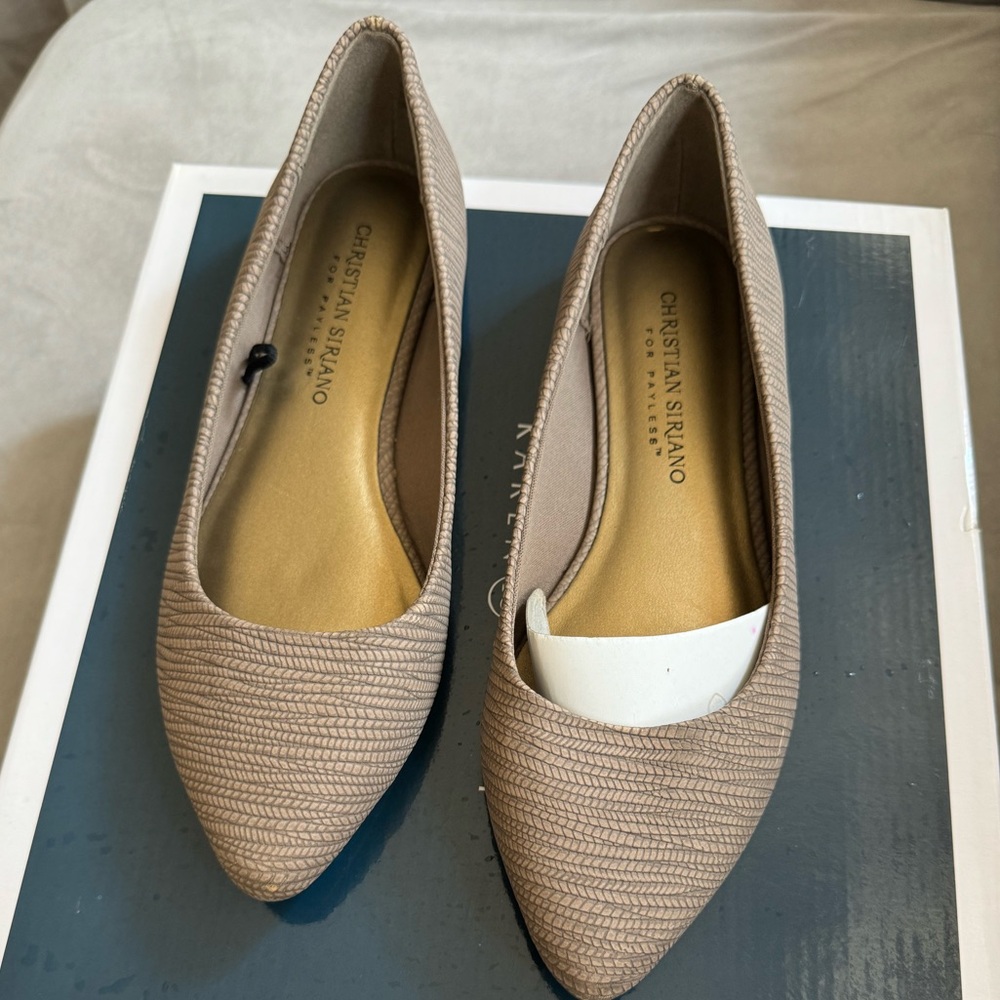 flat shoes